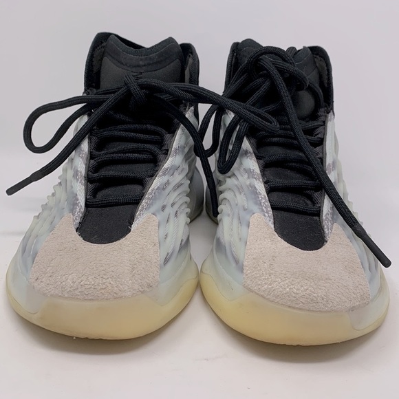 Adidas Yeezy Boost QNTM - Picture 2 of 15